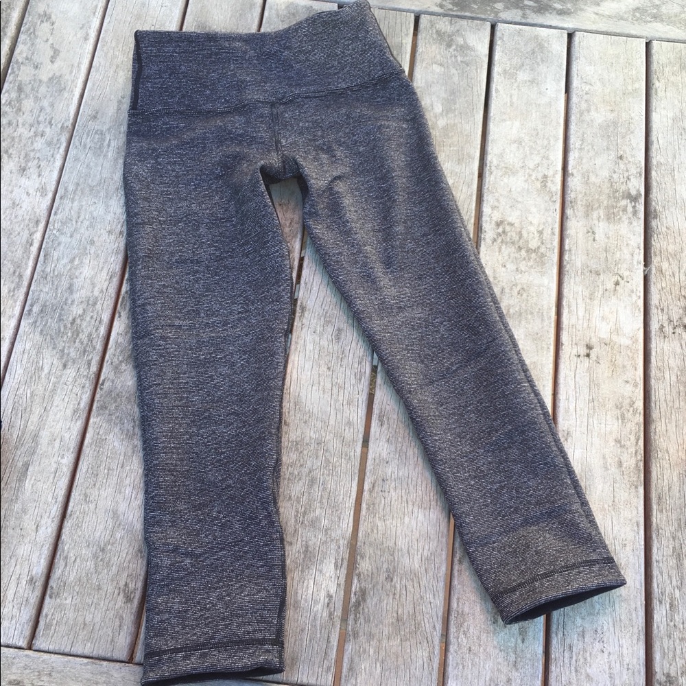 Lululemon Reversible Crops
